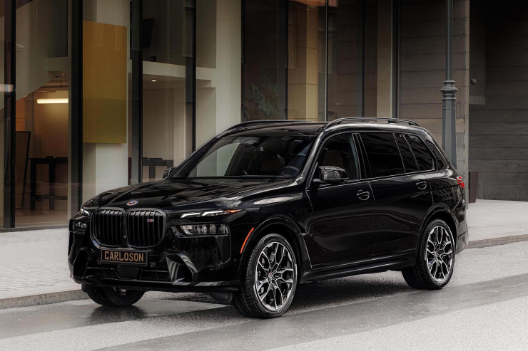 Аренда BMW X7 M60i в Бишкеке